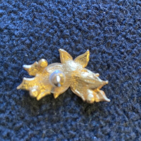 Avon Holiday Pin; Christmas Tree Earrings, Set of both - Picture 6 of 7